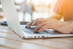 Producenci połączyli poszczególne elementy idealnego komputera uzyskując Dell Vostro 5590